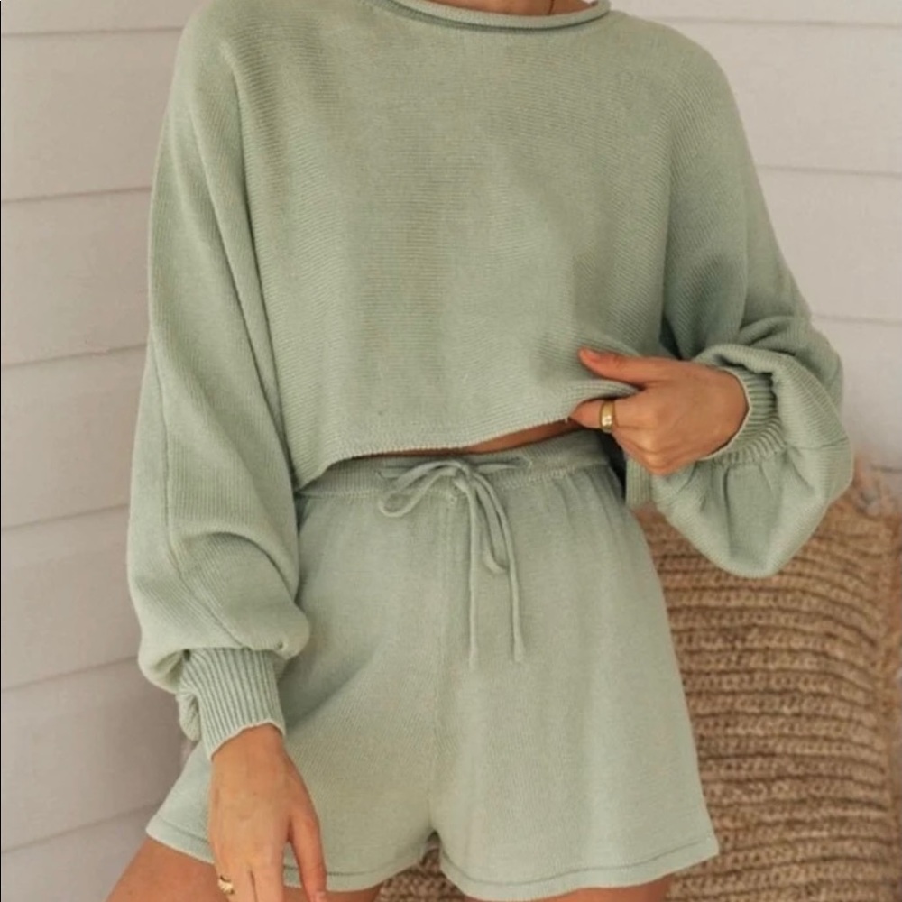Dissh sweater set